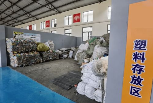 垃圾分類扮靚黎明村 木制品助力村莊舊貌換新顏